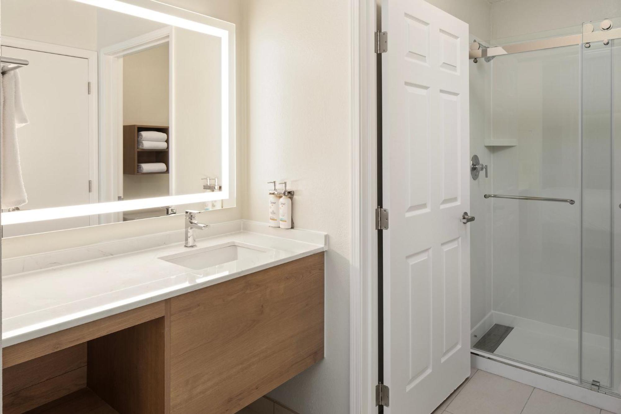 Staybridge Suites Minneapolis-Maple Grove By Ihg מראה חיצוני תמונה