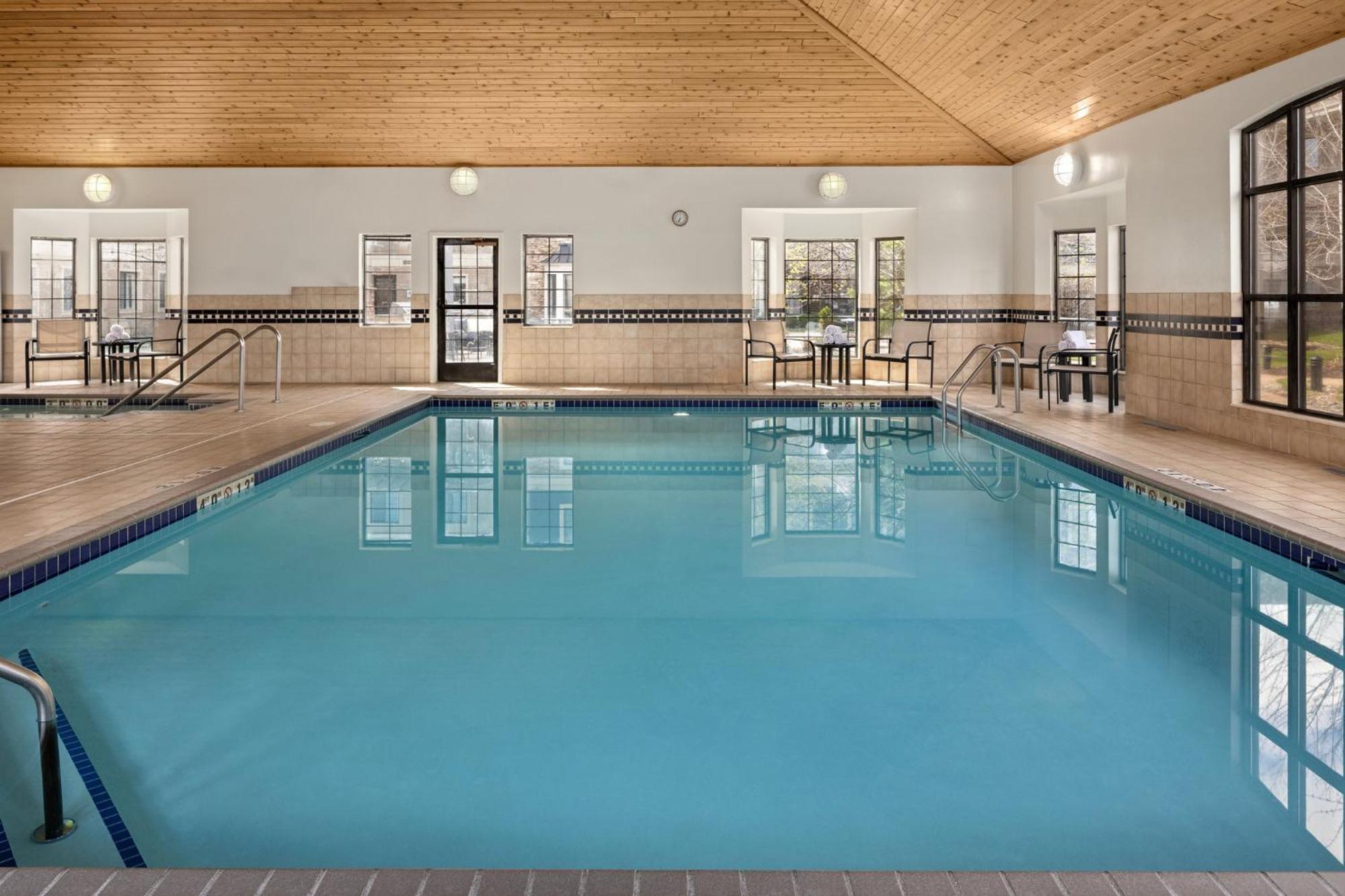 Staybridge Suites Minneapolis-Maple Grove By Ihg מראה חיצוני תמונה